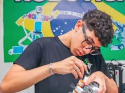 Conheça a história do Matheus